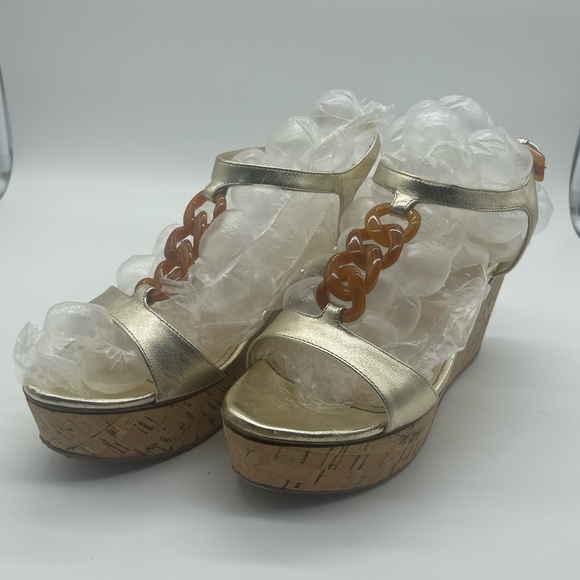 Prada wedge platform gold shoes - Picture 7 of 9